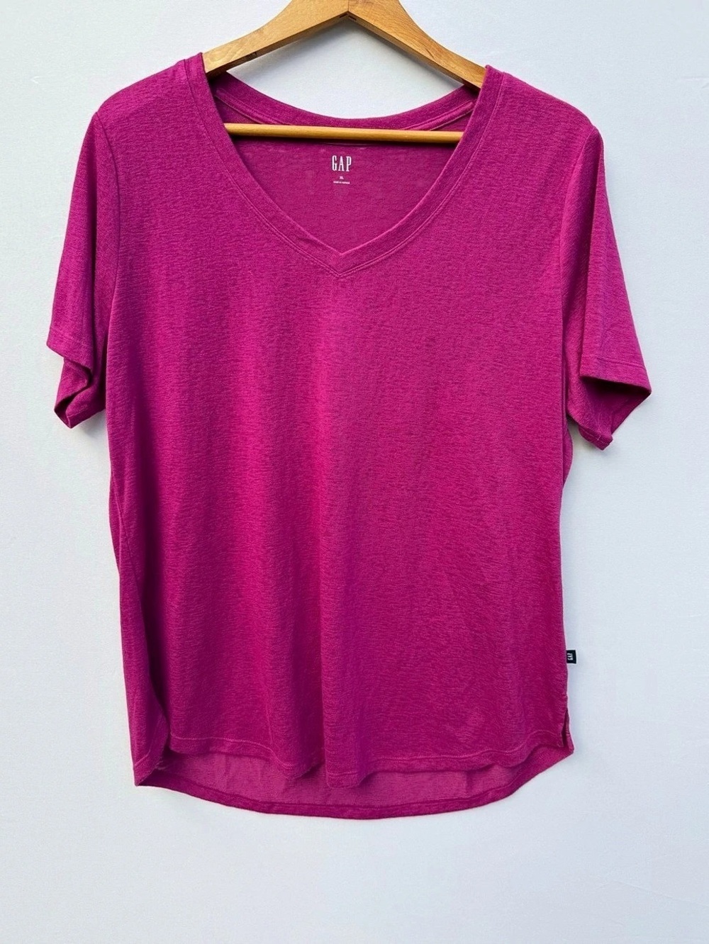 GAP Ladies V-Neck Tee Short Sleeve Pink XL